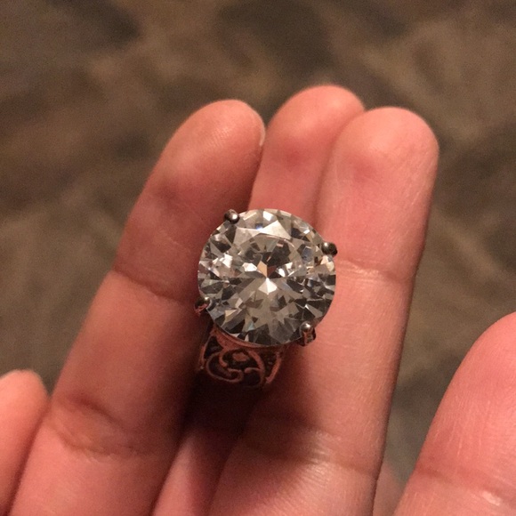 Size 6.5 sterling made in Israel ring large cz statement cocktail ring - Picture 3 of 11